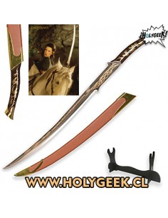 Hadhafang de Arwen de El Señor de los Anillos, con una hoja curvada y ornamentos élficos en la empuñadura. 2