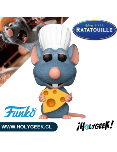 Remy sosteniendo su trozo de queso, mostrando los detalles de su diseño y expresión.