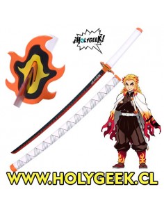 katana Nichirin de Rengoku Kyojuro de Demon Slayer, con un diseño de llama en la guarda